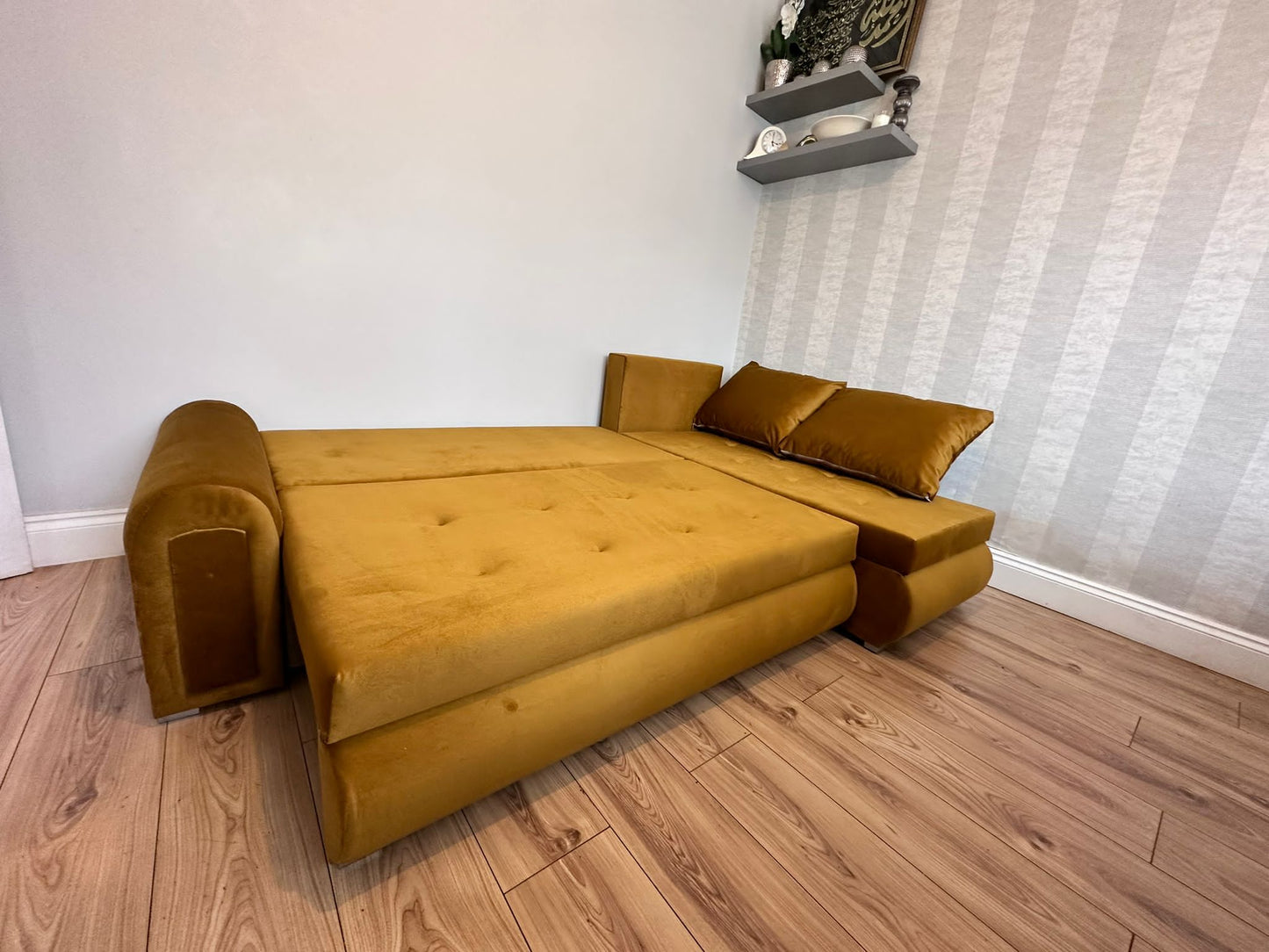 Berlin Sofa bed Mustard